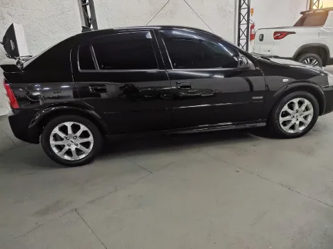 Chevrolet ASTRA 2011 preto à venda na Pipo Veículos em Avaré-SP — foto 4