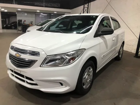 Chevrolet ONIX 2016 branco à venda na Pipo Veículos em Avaré-SP — foto 2