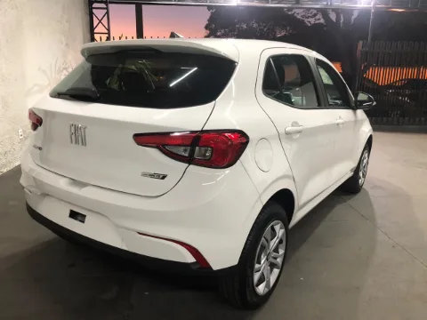 Fiat Argo 2026 branca à venda na Pipo Veículos em Avaré-SP — foto 8