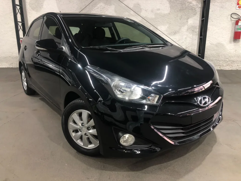 Hyundai HB20 2014 preto à venda na Pipo Veículos em Avaré-SP