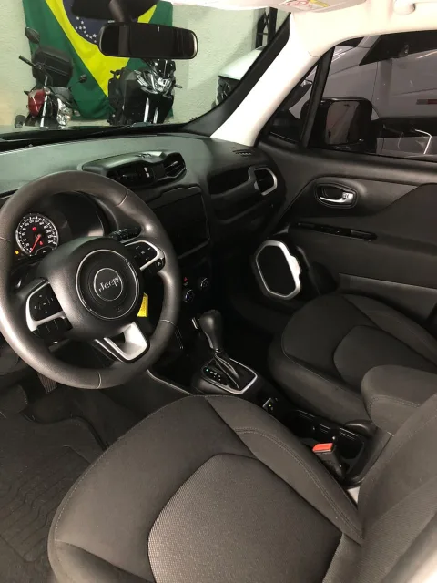 Jeep RENEGADE 2021 preto à venda na Pipo Veículos em Avaré-SP — foto 9