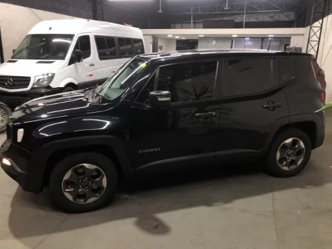 Jeep RENEGADE 2021 preto à venda na Pipo Veículos em Avaré-SP — foto 5