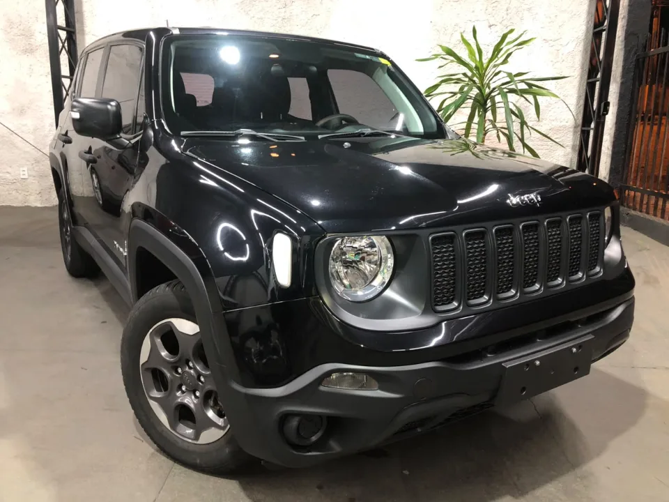 Jeep RENEGADE 2021 preto à venda na Pipo Veículos em Avaré-SP