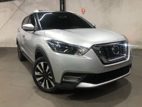 Nissan kicks 2020 prata à venda na Pipo Veículos em Avaré-SP — foto 1