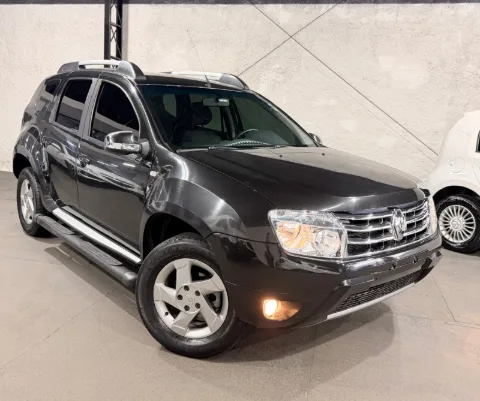 Renault Duster 2014 preta à venda na Pipo Veículos em Avaré-SP — foto 2