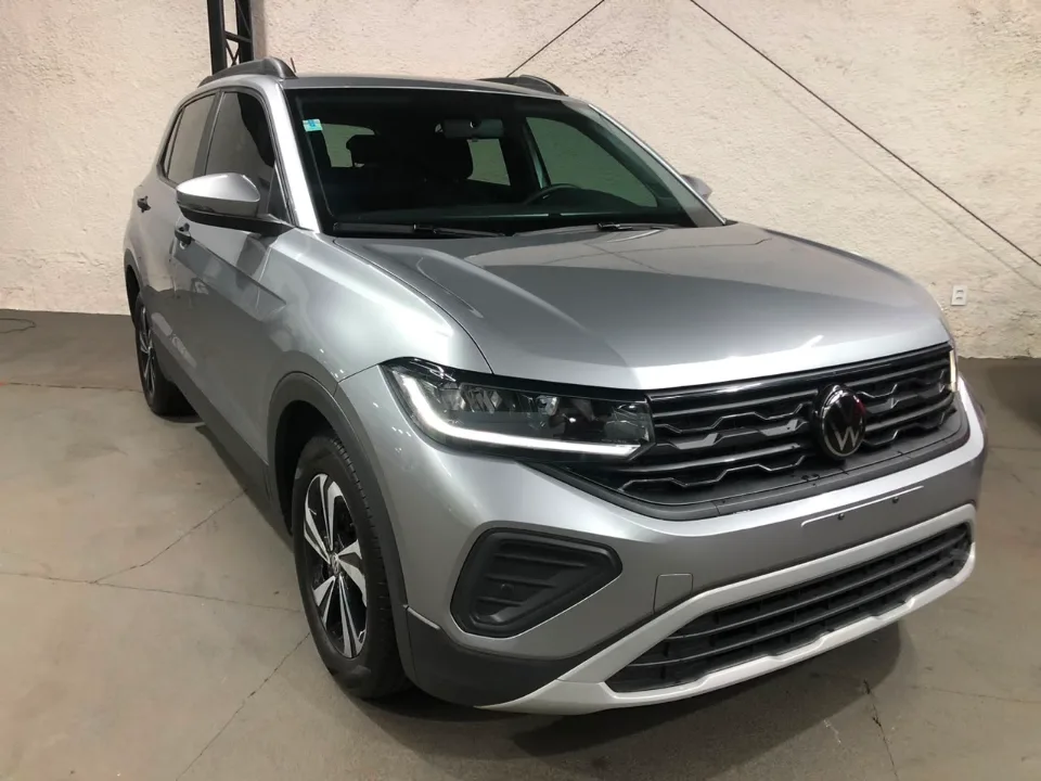 Volkswagen T CROSS 2025 prata à venda na Pipo Veículos em Avaré-SP