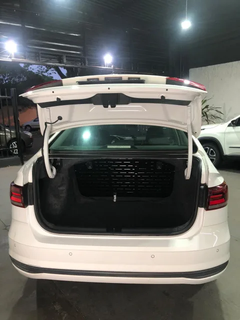 Volkswagen Virtus 2021 branco à venda na Pipo Veículos em Avaré-SP — foto 6